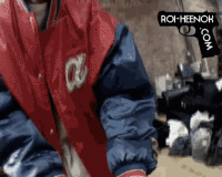 http://www.roi-heenok.com/html/images/gifs/watermark/watermark_argent2.gif