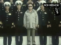 http://www.roi-heenok.com/html/images/gifs/watermark/watermark_kim_jong_il_en_inspection__.gif